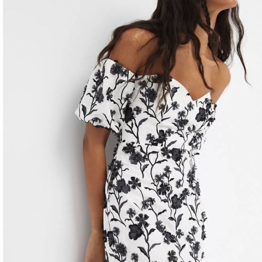 Anthropologie Sabrina Puff Sleeve Appliqué Mini Dress White Black Cottagecore 10